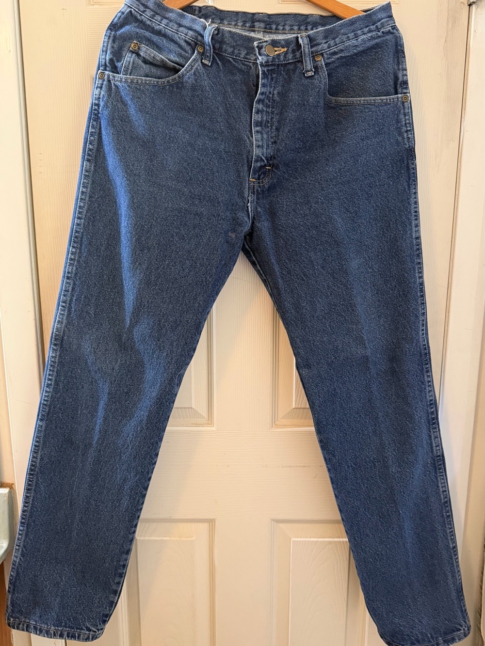 Wrangler Men's Relaxed Blue Denim Jeans